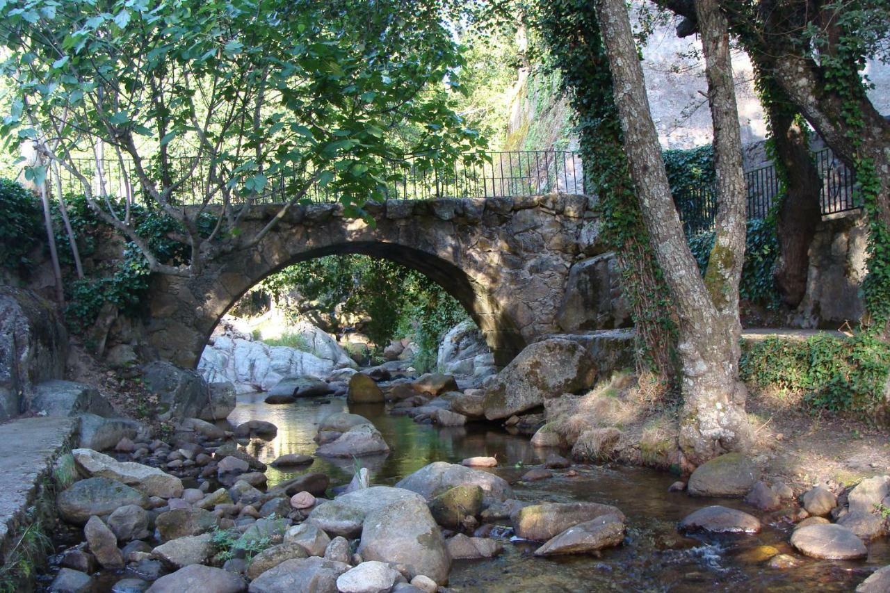Apartamentos Rurales Manolo Casas del Monte Eksteriør billede